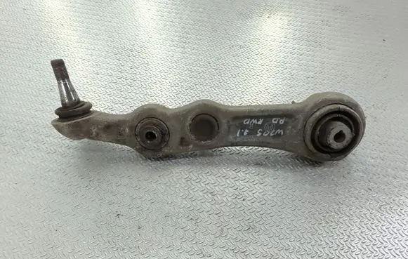 Mercedes-Benz C W205 Front lower control arm/wishbone A2053306201
