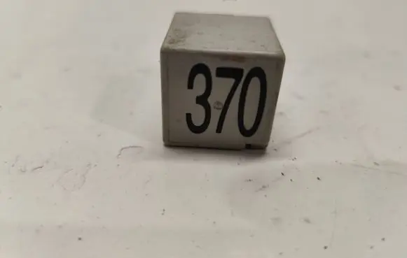 Audi A4 S4 B7 8E 8H Other relay 8D0951253