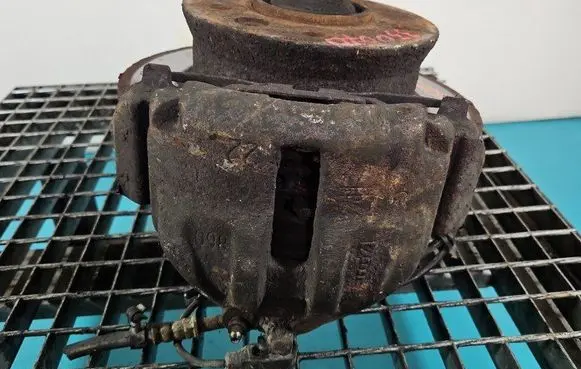 Front brake caliper