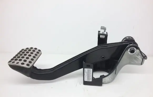 Mercedes-Benz E C207 W207 Brake pedal A2042902101 PP204292022 204290059