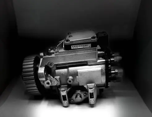 Audi A4 S4 B6 8E 8H Fuel injection high pressure pump 0470506030