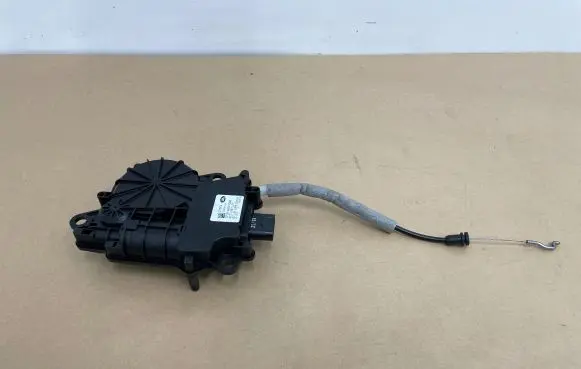 Land Rover Range Rover L405 Tailgate boot lock/latch motor 404C10AB C03747104