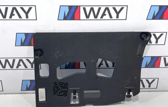 BMW 1 F40 Dashboard side end trim 