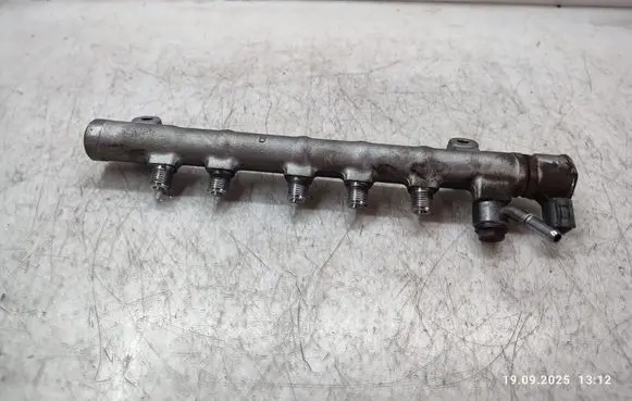 Volvo S90, V90 Fuel main line pipe 31303612