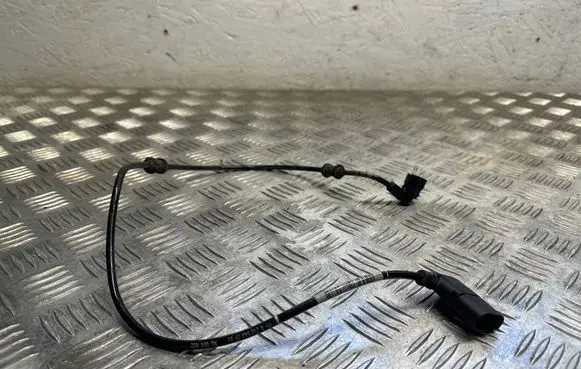 Mercedes-Benz CLS W257 Rear ABS sensor wiring A2135403905
