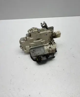 Audi A3 S3 A3 Sportback 8P Front door lock 4F1837016