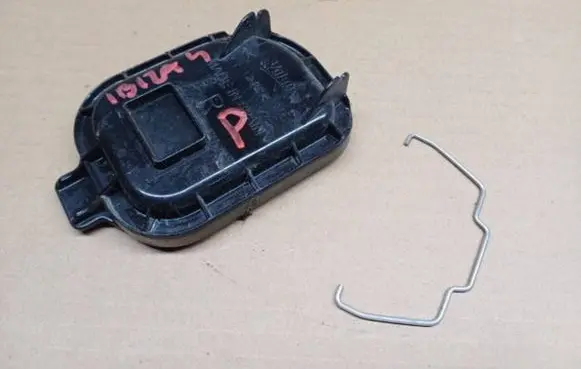 Seat Ibiza IV (6J,6P) Headlight/headlamp dust cover 
