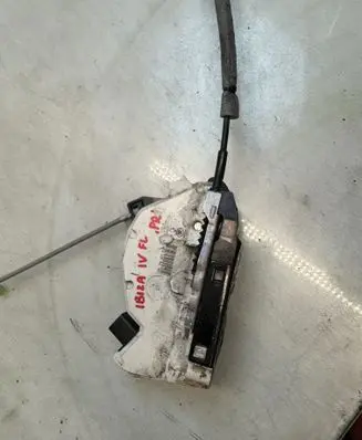 Seat Ibiza IV (6J,6P) Front door lock 5N1837016F