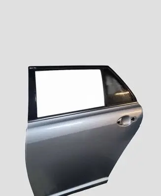 Toyota Avensis T250 Rear door