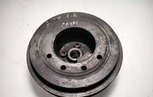 Audi A6 S6 C4 4A Crankshaft pulley