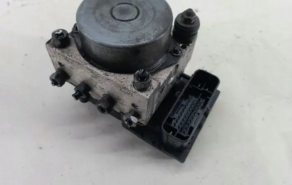 Fiat Grande Punto ABS Pump 51798104