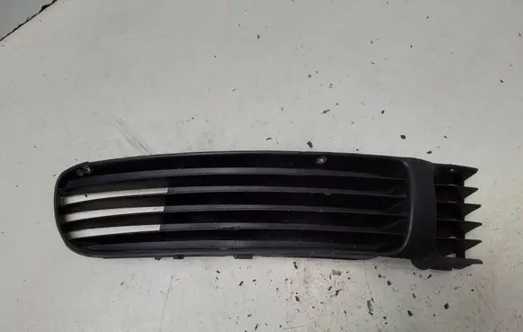 Front bumper lower grill