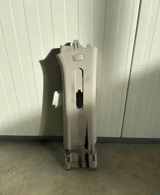 Peugeot Partner (B) pillar trim (top) 96832950BJ 96810825BJ 96832947B