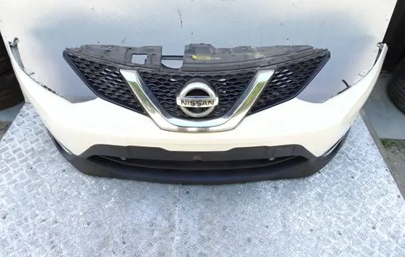 Nissan Qashqai Front bumper