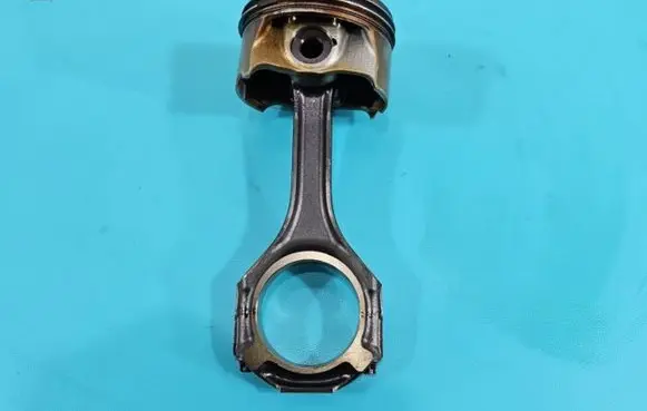 Piston