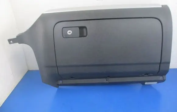 Volkswagen Golf Plus Glove box 1K1857290E