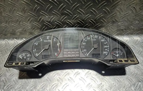 Audi A8 S8 D2 4D Speedometer (instrument cluster) 88311216 88311223