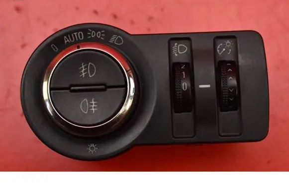 Opel Insignia A Light switch 13268702ET