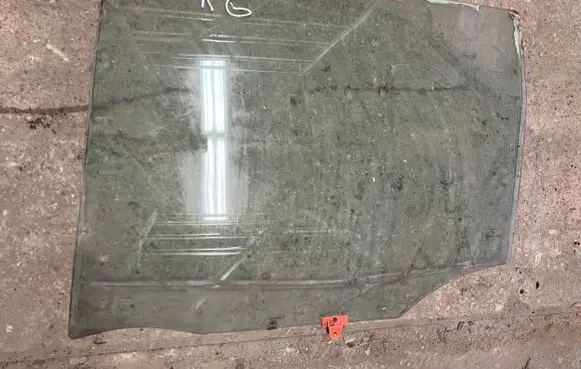 Nissan Terrano Rear door window glass