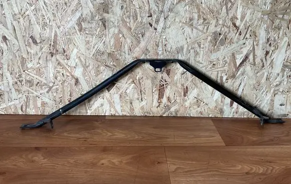 BMW 5 E60 E61 Radiator support slam panel bracket 7033745