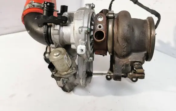 Volkswagen Golf VII Turbo 06K145702K