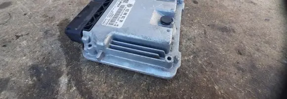 Volkswagen Touran I Engine control unit/module ECU 0281014128