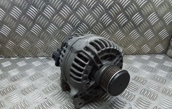 Skoda Octavia Mk2 (1Z) Generator/alternator 06F903023F 0124525091