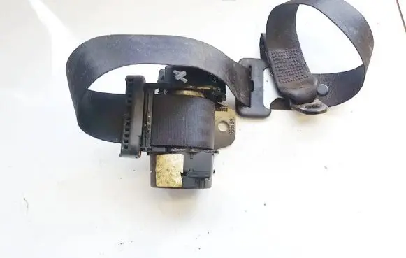 Volvo V50 Middle seatbelt (rear) 6029329r0 30615642