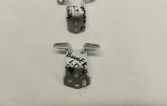 Ford Ranger IV Front door upper hinge 