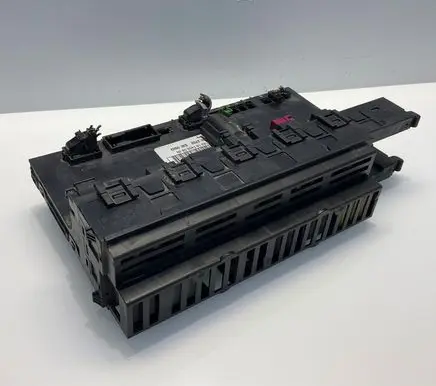 Mercedes-Benz E W211 SAM control unit 0035450001 5DK00804720 A0035450001