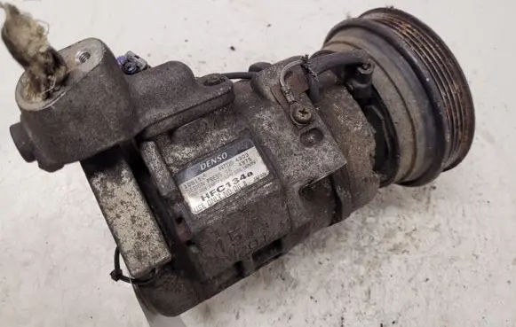 Toyota RAV 4 (XA20) Air conditioning (A/C) compressor (pump) 10S15L 4472204303 HFC134A