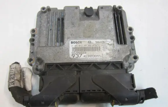 Alfa Romeo 147 Engine control unit/module 55200669