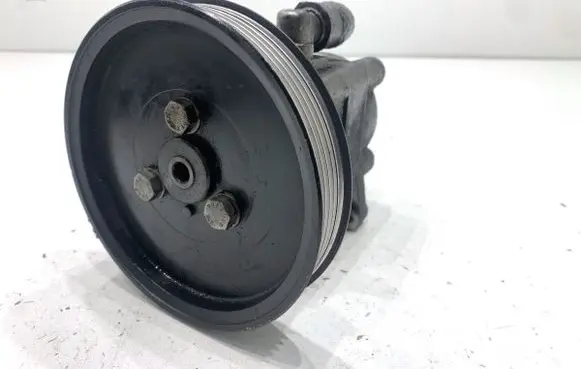 BMW 3 E46 Power steering pump 