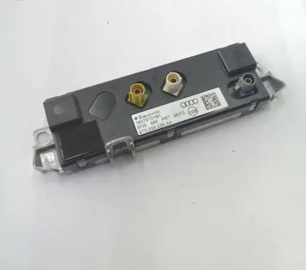 Audi A5 8T 8F Antenna control unit 8T0035225AA