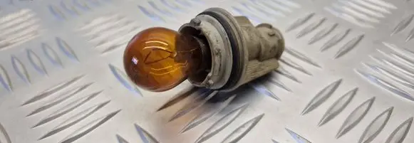 Volkswagen PASSAT B5 Front indicator light 3B0953123B