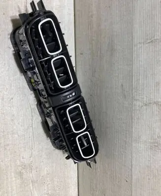 Citroen C3 Aircross Dash center air vent grill 39160489