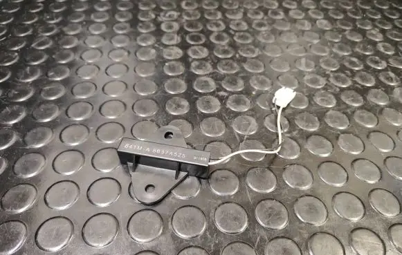 Interior comfort aerial antenna
