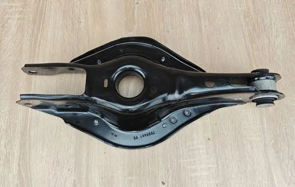 BMW 4 G22 G23 G24 G26 Rear upper control arm/wishbone 6886448 6886451