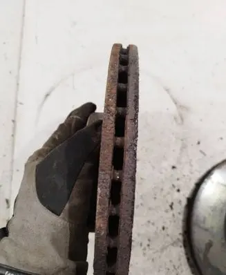 Volkswagen PASSAT B6 Front brake disc