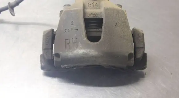 Ford Focus Front brake caliper 814