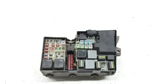 Ford Focus C-MAX Fuse module 3M5T14A142AB