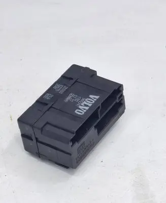 Volvo XC70 Seat heating relay 9442947 200000 03273