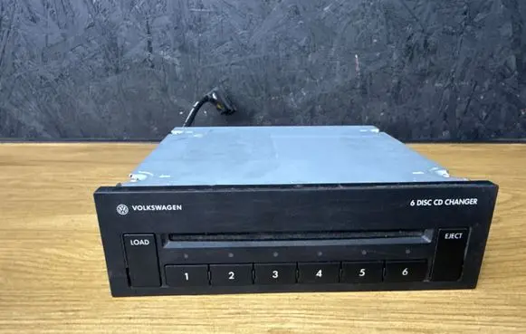 Volkswagen Golf V CD/DVD changer 1K0035110A