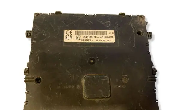 Renault Master III Engine control unit/module 284B18618R 001904979