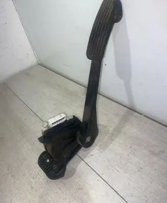Volvo S80 Accelerator throttle pedal 30683516 6PV00853712