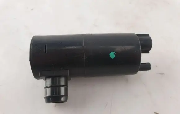 Nissan X-Trail T32 Windscreen/windshield washer pump 3061213283