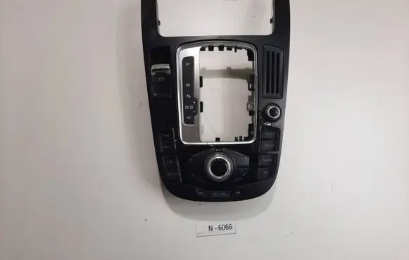 Audi A4 S4 B8 8K Head unit multimedia control 8T0919611WFX