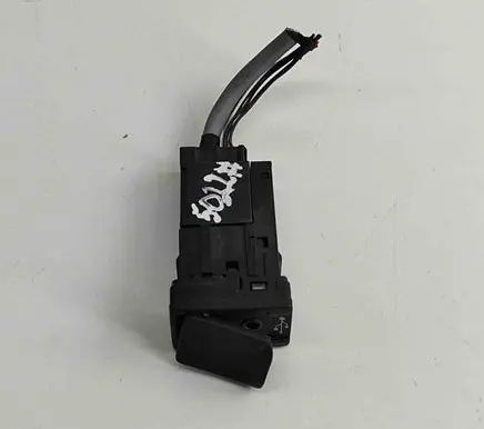 Toyota Hilux (AN10, AN20, AN30) AUX in-socket connector 861900K030A 861900K030