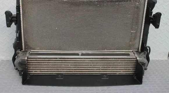 KIA Ceed Coolant radiator 25310M6400 28270-03000