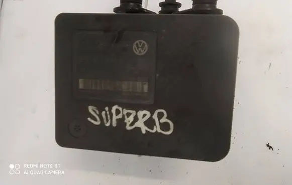 Skoda Superb B6 (3T) ABS Pump 3T0907379A 100406011D0 10096003153